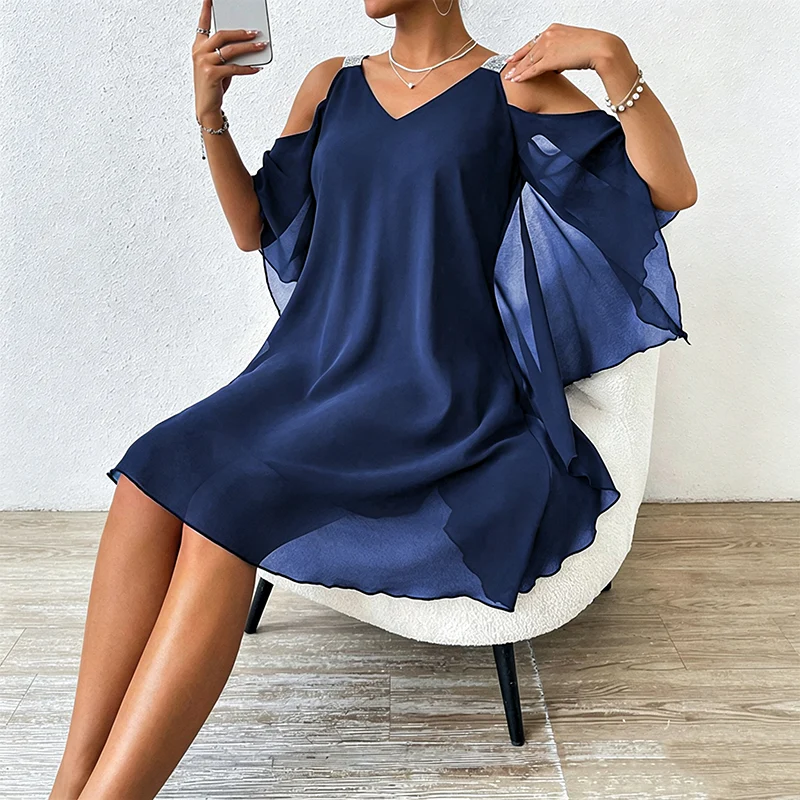 Macarena - Vestido largo de mujer con escote en V y diseño de hombros descubiertos.
